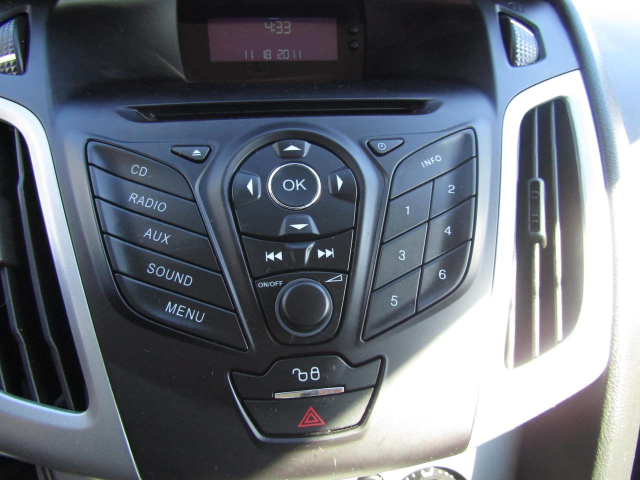 2012 Ford Focus SE, Cruise Ctrl, Automatic Trans, Pwr Windows&Locks, *Certified* Photo