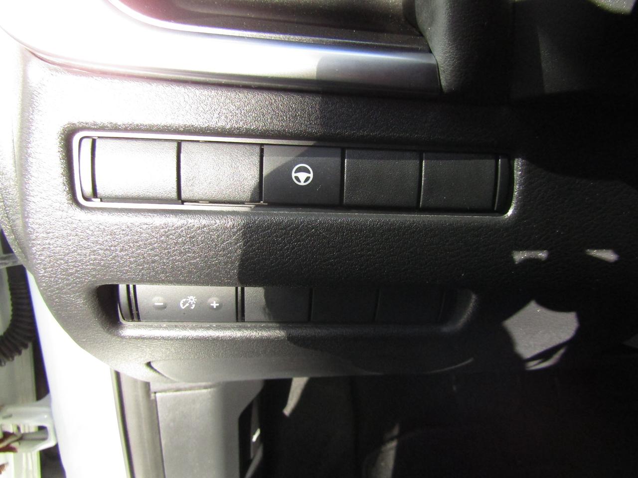 2021 Nissan Rogue SV, Pano, 360Camera, Blind Spot, Collision Warning, *One Owner*Certified* Photo