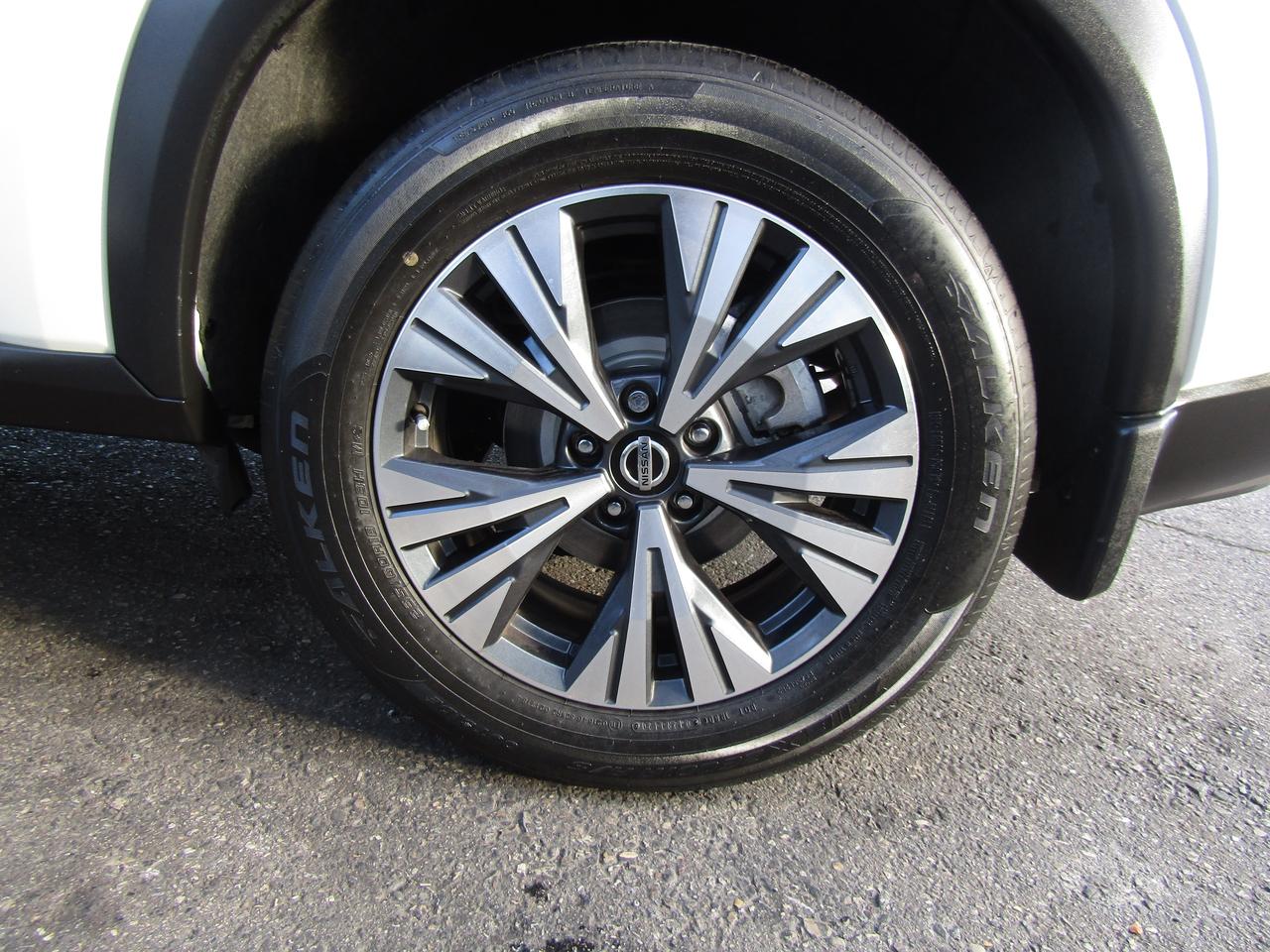 2021 Nissan Rogue SV, Pano, 360Camera, Blind Spot, Collision Warning, *One Owner*Certified* Photo