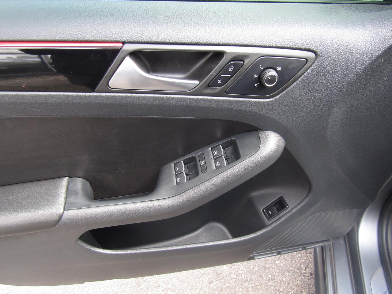 2016 Volkswagen Jetta GLI, Camera, Heated Seats, Sensors, Alloys, *Certified* Photo