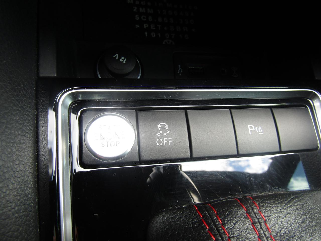 2016 Volkswagen Jetta GLI, Camera, Heated Seats, Sensors, Alloys, *Certified* Photo