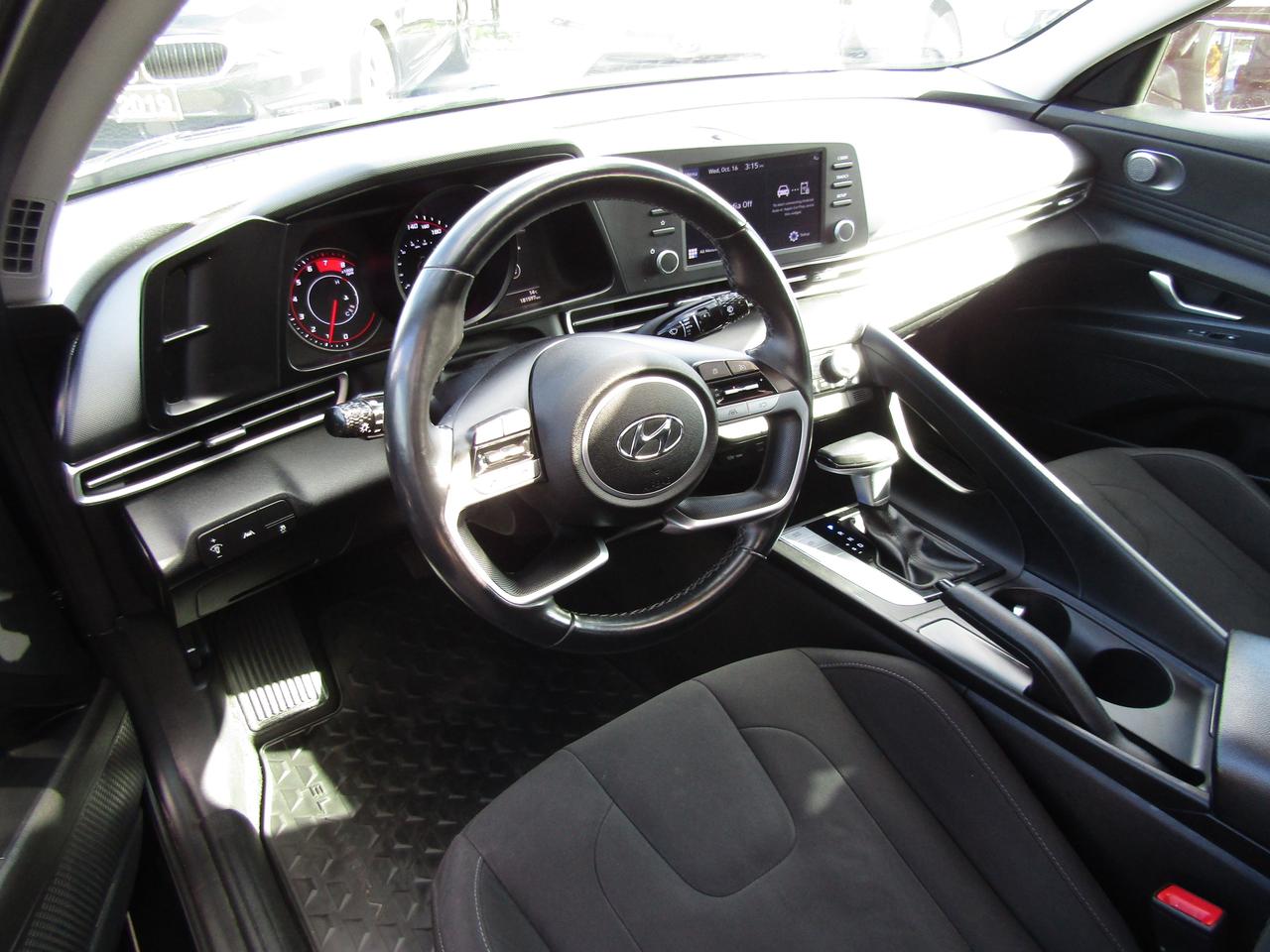 2021 Hyundai Elantra SEL, Sunroof, Camera, Blind Spot, *Certified Photo