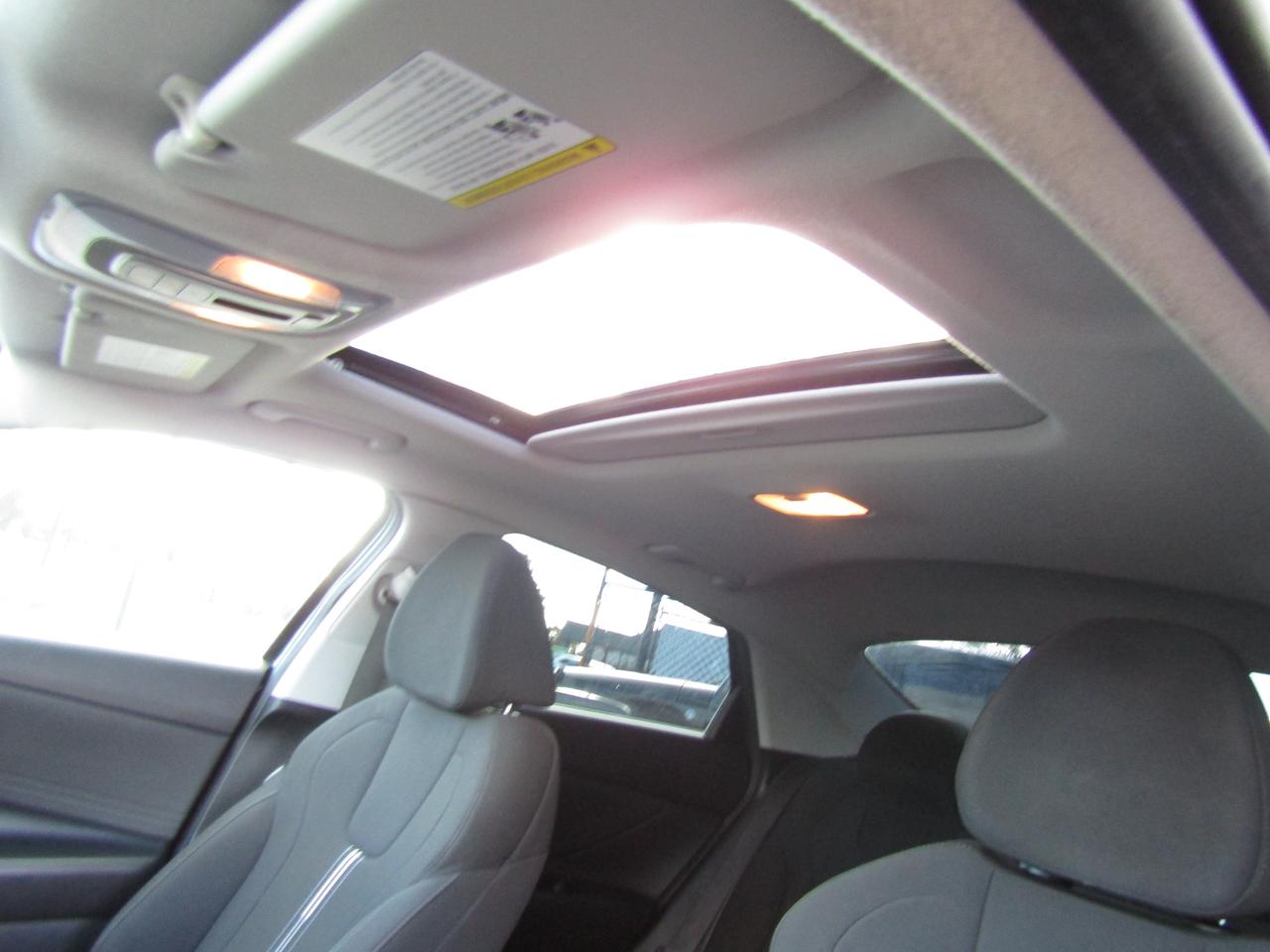 2021 Hyundai Elantra SEL, Sunroof, Camera, Blind Spot, *Certified Photo
