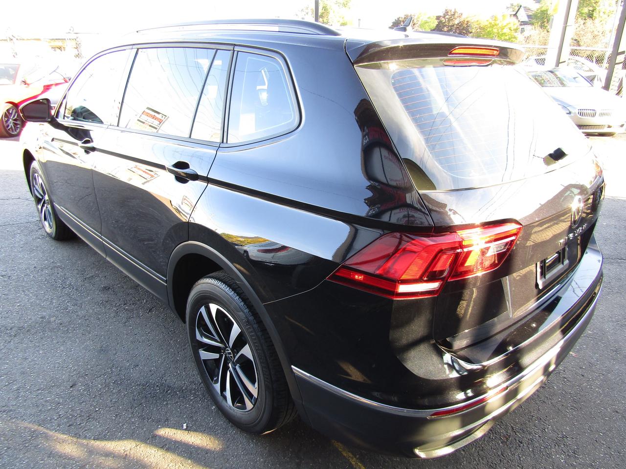 2023 Volkswagen Tiguan S, 4Motion, Camera, Heated Seats, Bluetooth, Alloy, *Certified* Photo4