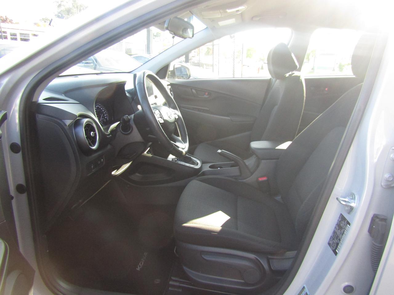 2022 Hyundai KONA Preferred, AWD, Blind Spot, Lane Assist, Camera, Bluetooth, *Certified* Photo