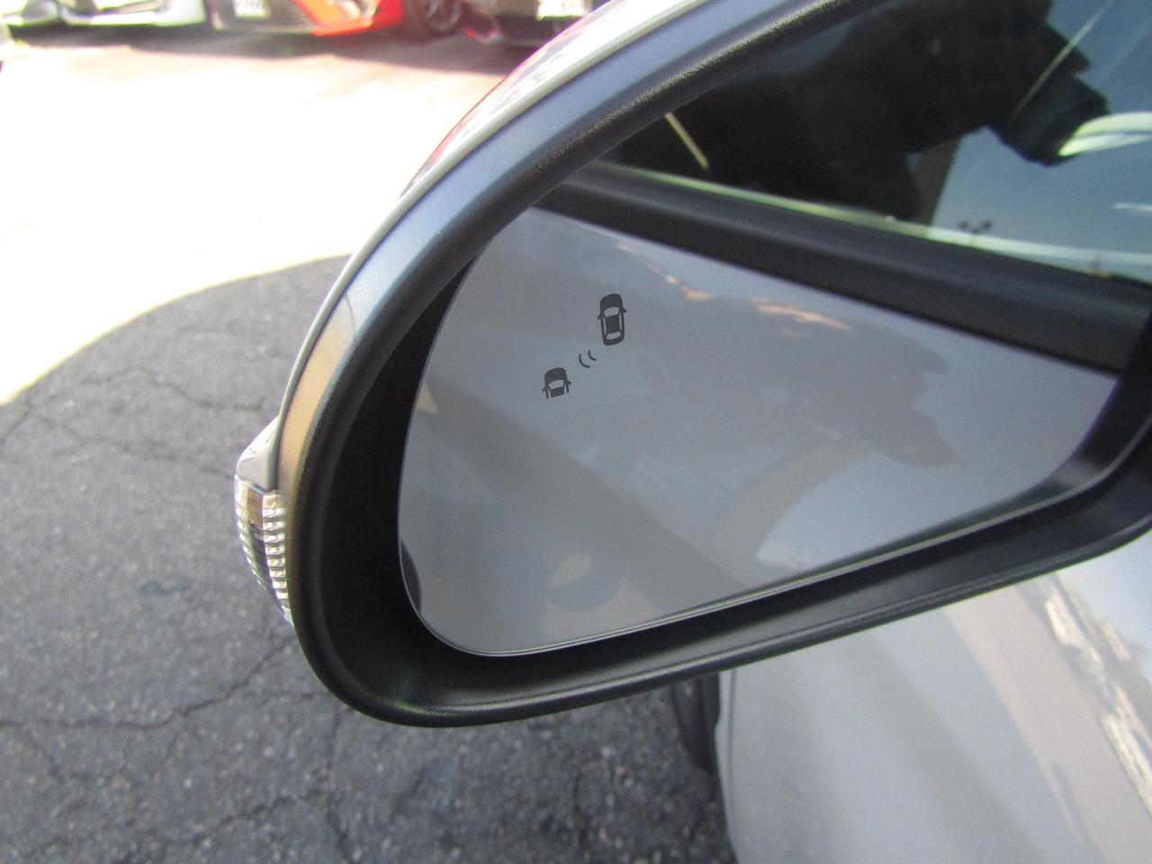 2022 Hyundai KONA Preferred, AWD, Blind Spot, Lane Assist, Camera, Bluetooth, *Certified* Photo