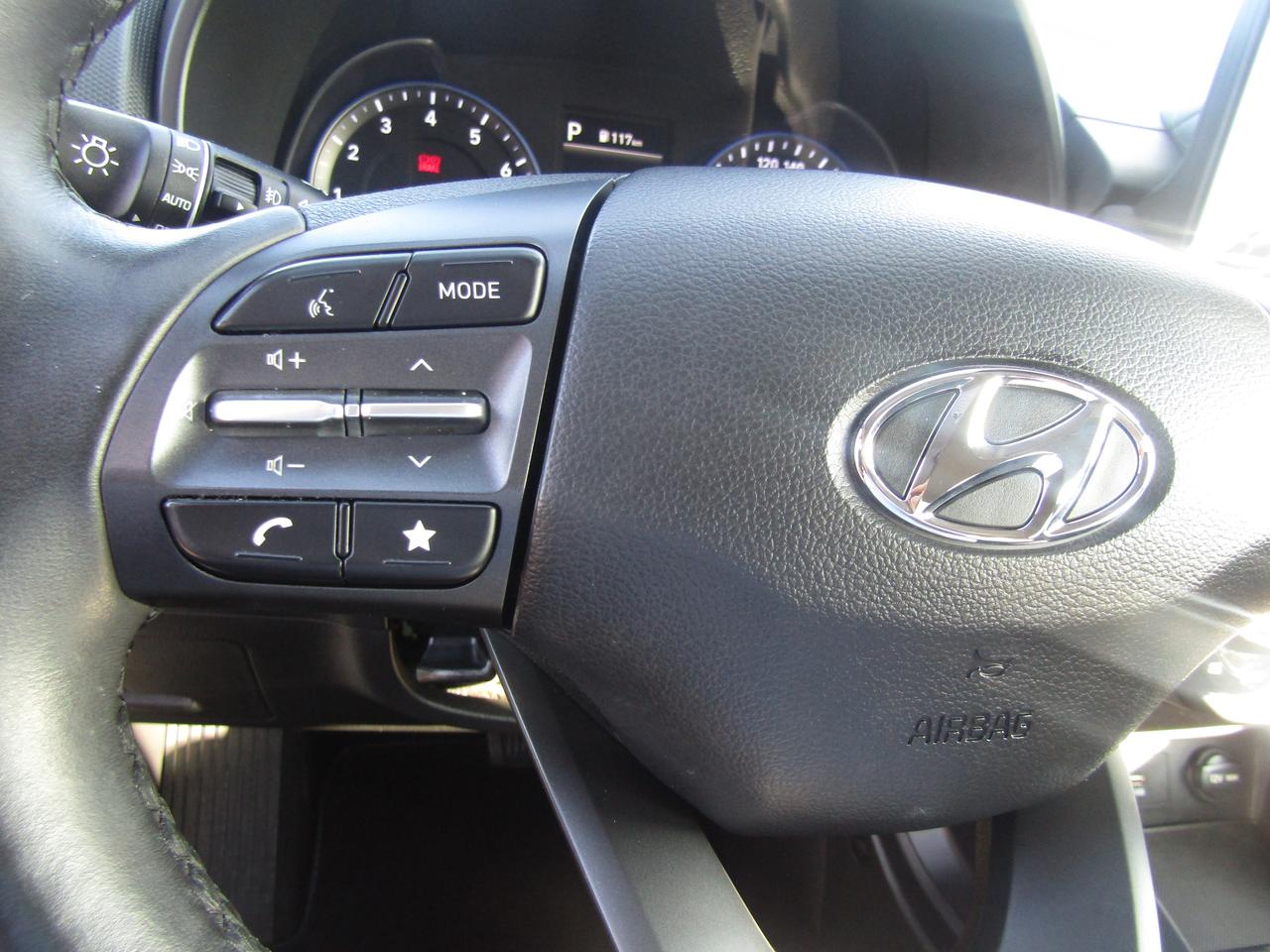 2022 Hyundai KONA Preferred, AWD, Blind Spot, Lane Assist, Camera, Bluetooth, *Certified* Photo