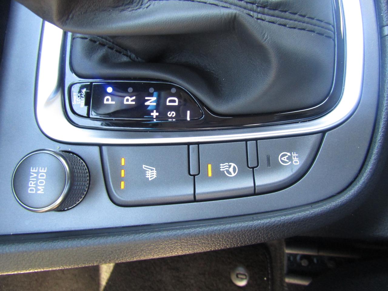 2022 Hyundai KONA Preferred, AWD, Blind Spot, Lane Assist, Camera, Bluetooth, *Certified* Photo