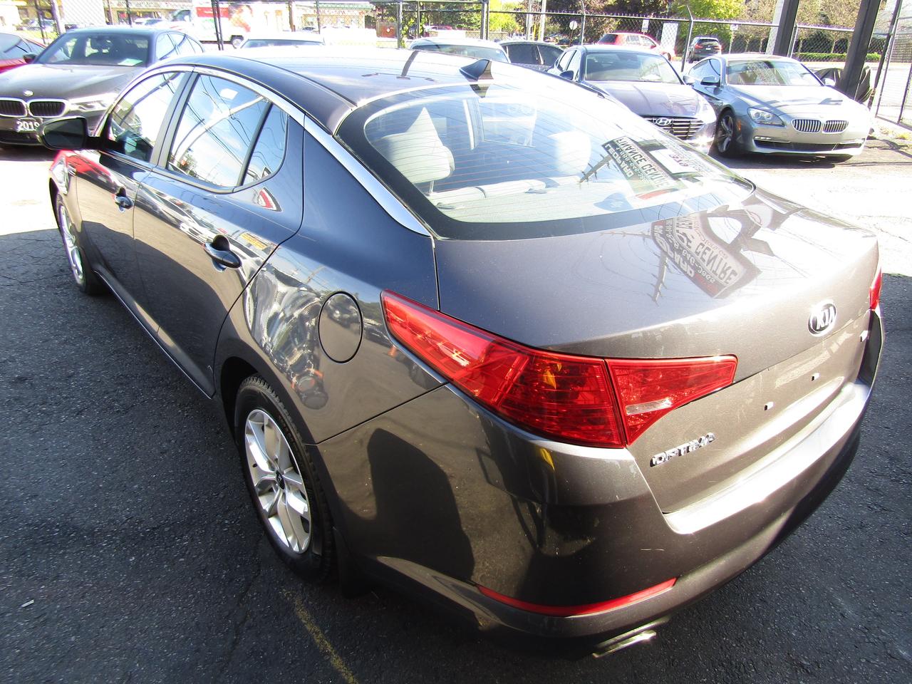 2013 Kia Optima LX, Manual Trans, Cruise Control, Heated Seats, Bluetooth, *CERTIFIED* Photo4