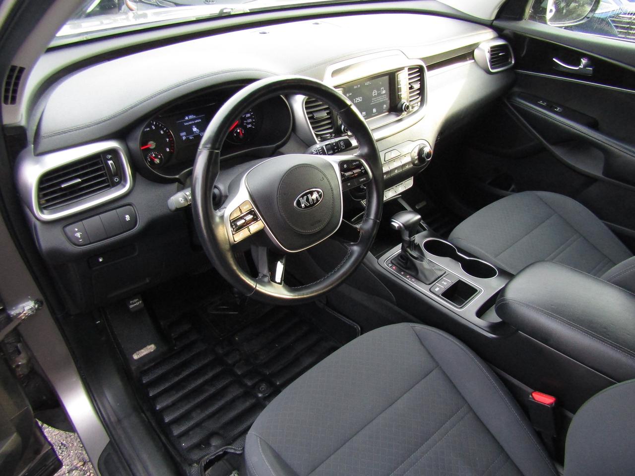 2019 Kia Sorento LX, AWD, Camera, Push To Start, Bluetooth, Alloy, *Certified* Photo