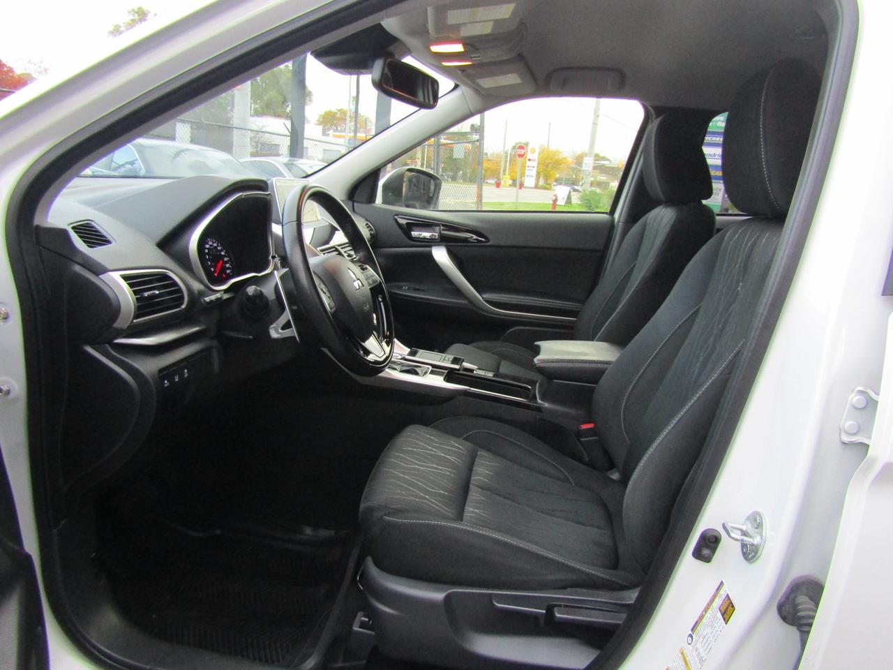 2018 Mitsubishi Eclipse Cross ES, AWD, Camera, Adaptive, Bluetooth, Alloy, *Certified* Photo