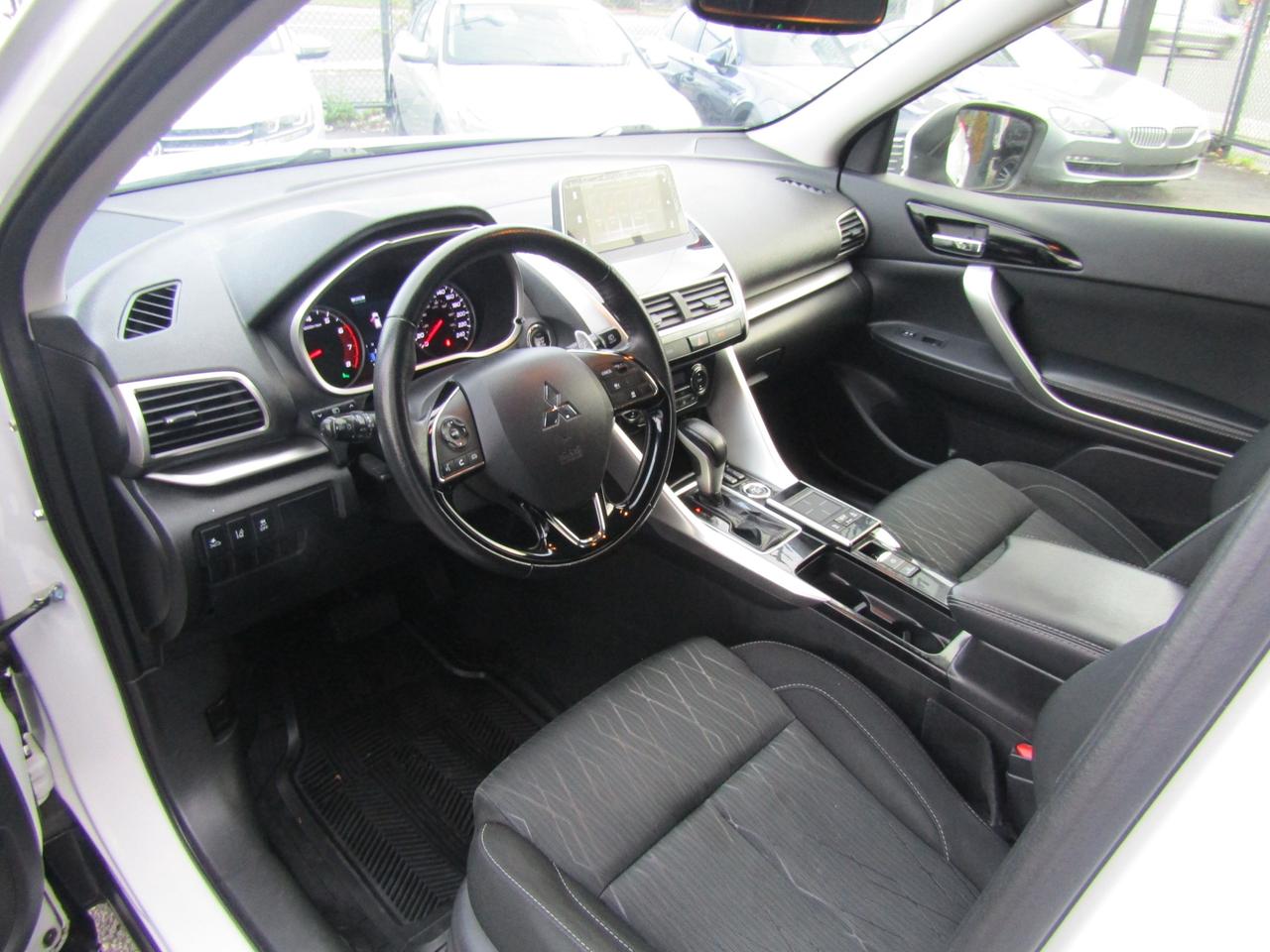 2018 Mitsubishi Eclipse Cross ES, AWD, Camera, Adaptive, Bluetooth, Alloy, *Certified* Photo