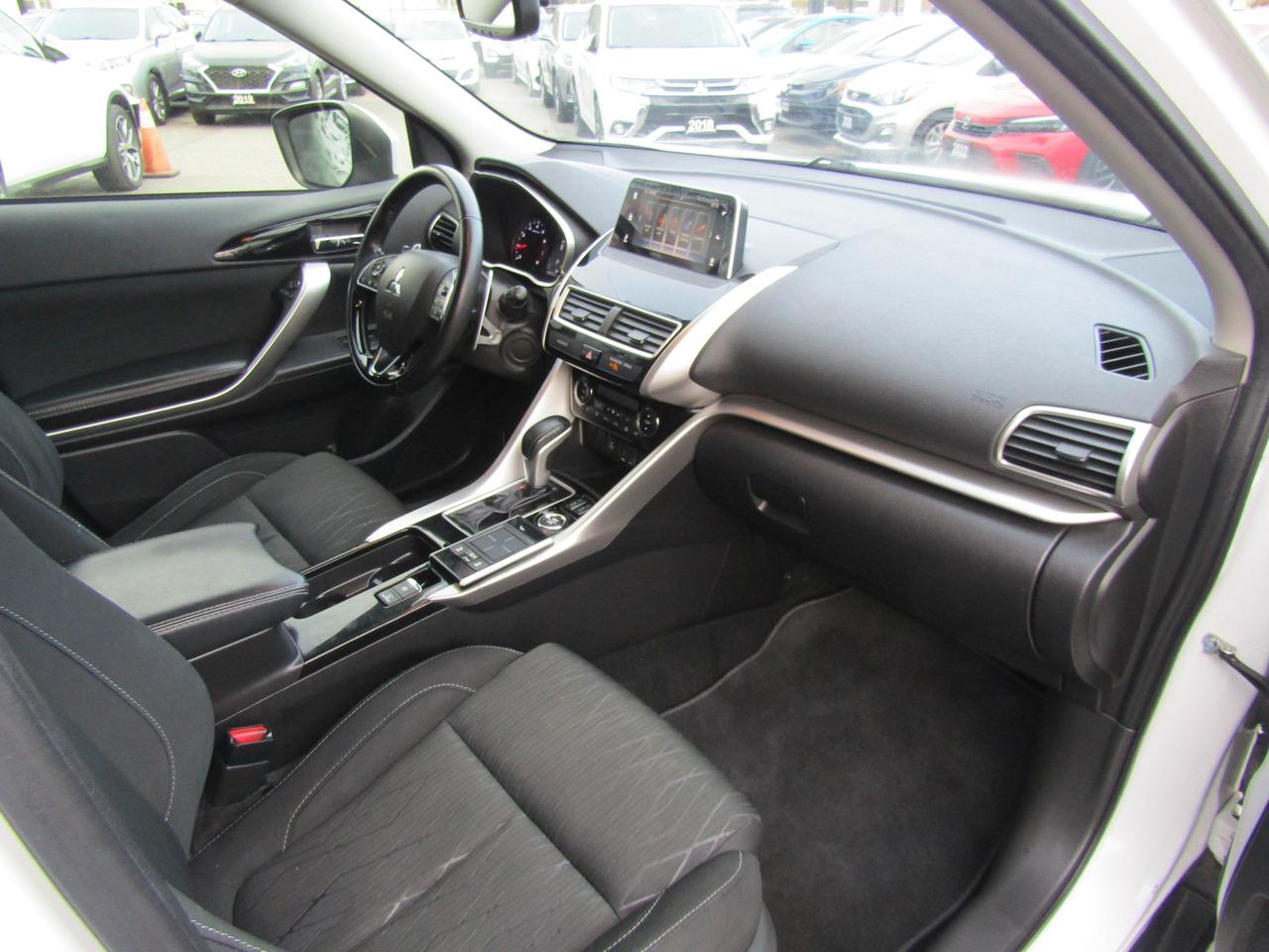 2018 Mitsubishi Eclipse Cross ES, AWD, Camera, Adaptive, Bluetooth, Alloy, *Certified* Photo