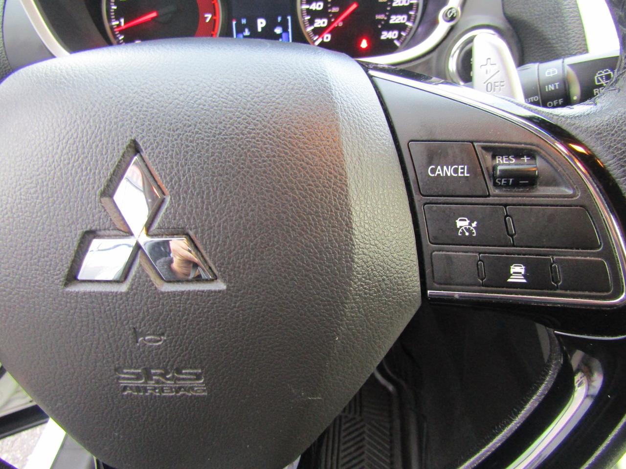 2018 Mitsubishi Eclipse Cross ES, AWD, Camera, Adaptive, Bluetooth, Alloy, *Certified* Photo