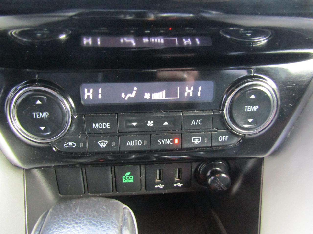 2018 Mitsubishi Eclipse Cross ES, AWD, Camera, Adaptive, Bluetooth, Alloy, *Certified* Photo