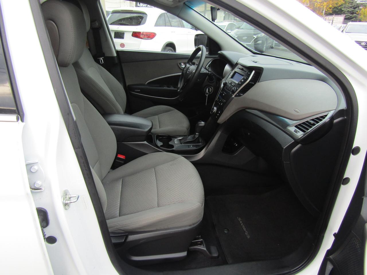 2015 Hyundai Santa Fe Sport, Heated seats, Alloy, *Certified* Photo