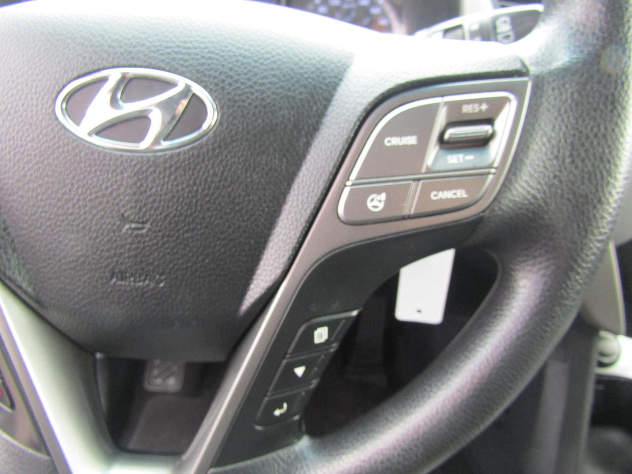 2015 Hyundai Santa Fe Sport, Heated seats, Alloy, *Certified* Photo