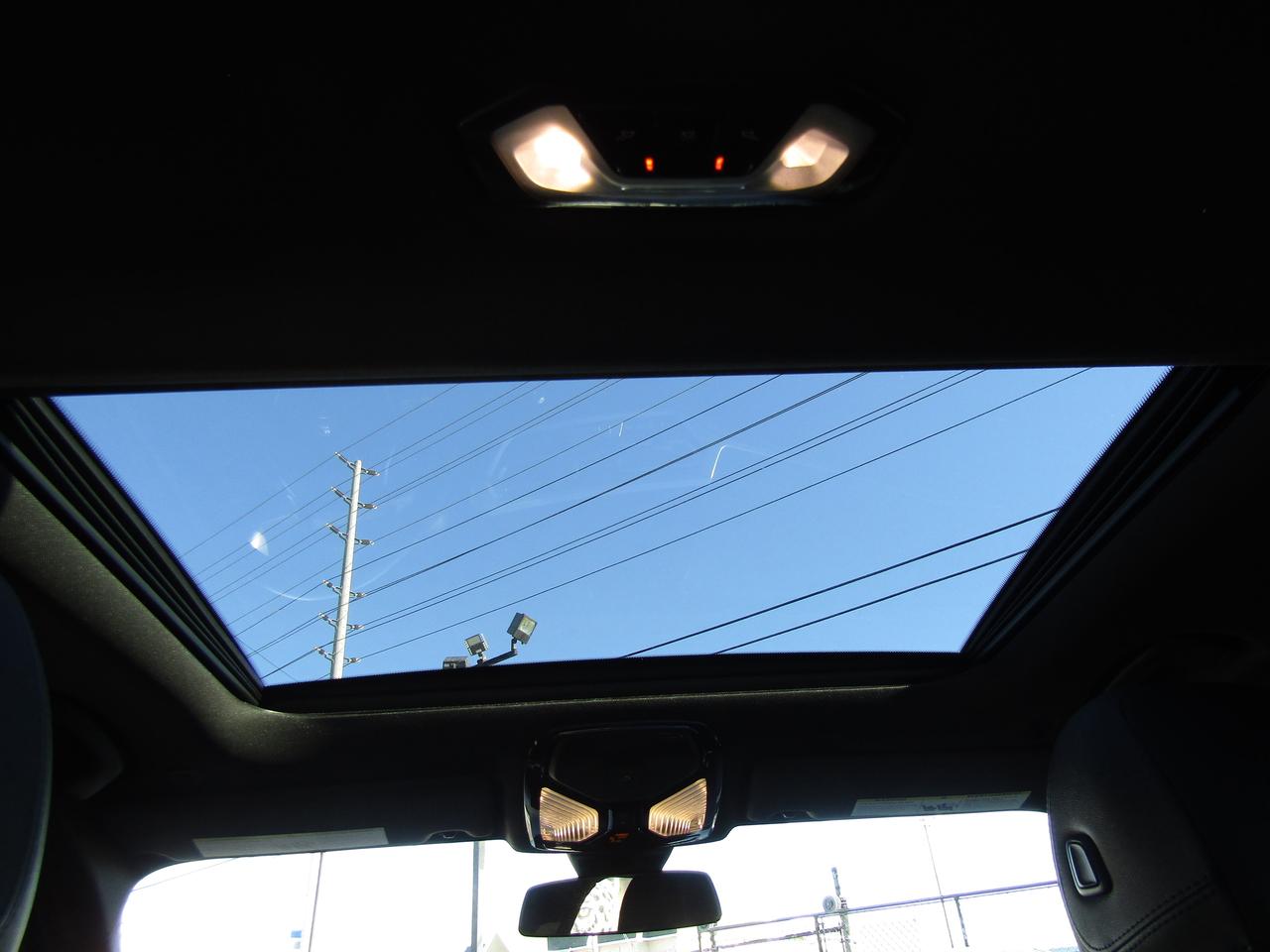 2019 BMW 3-Series 330i, xDrive, Navi, Sunroof, Camera, Leather, Memory, *Certified* Photo