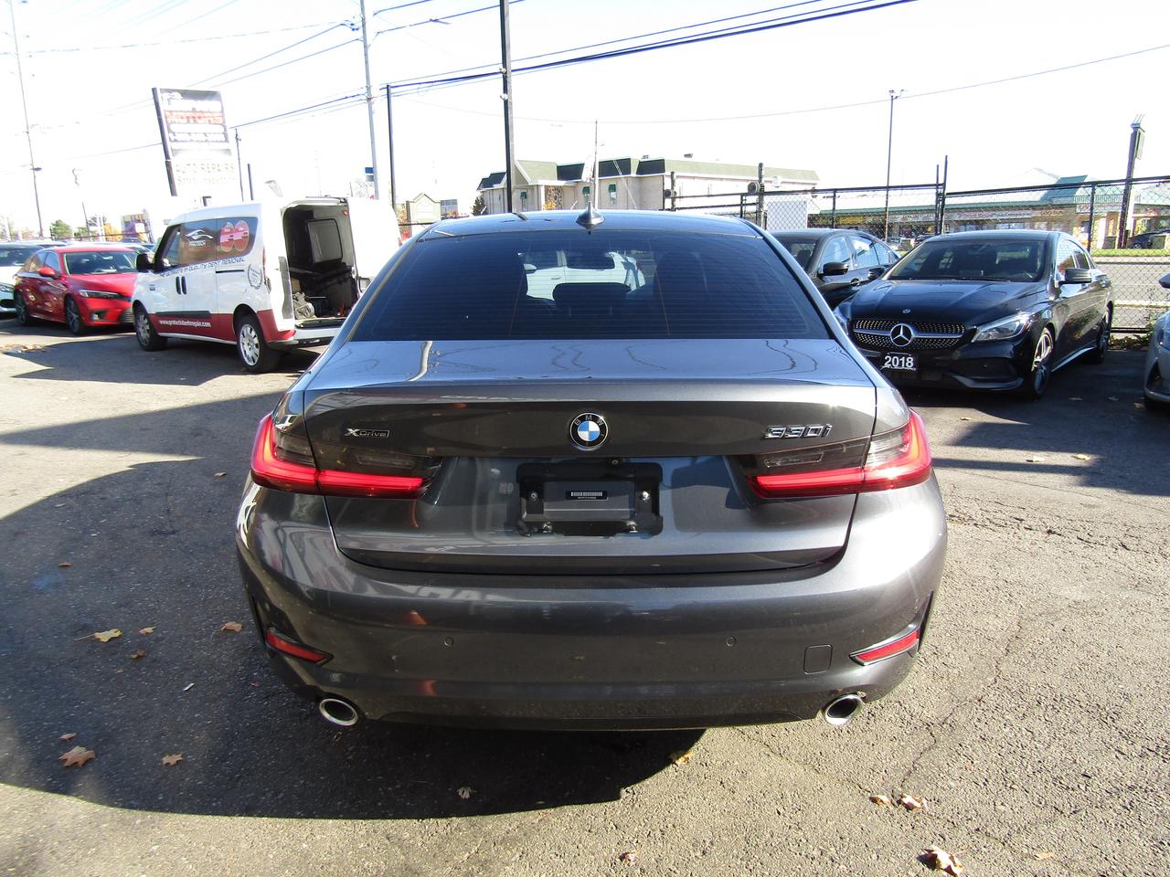 2019 BMW 3-Series 330i, xDrive, Navi, Sunroof, Camera, Leather, Memory, *Certified* Photo