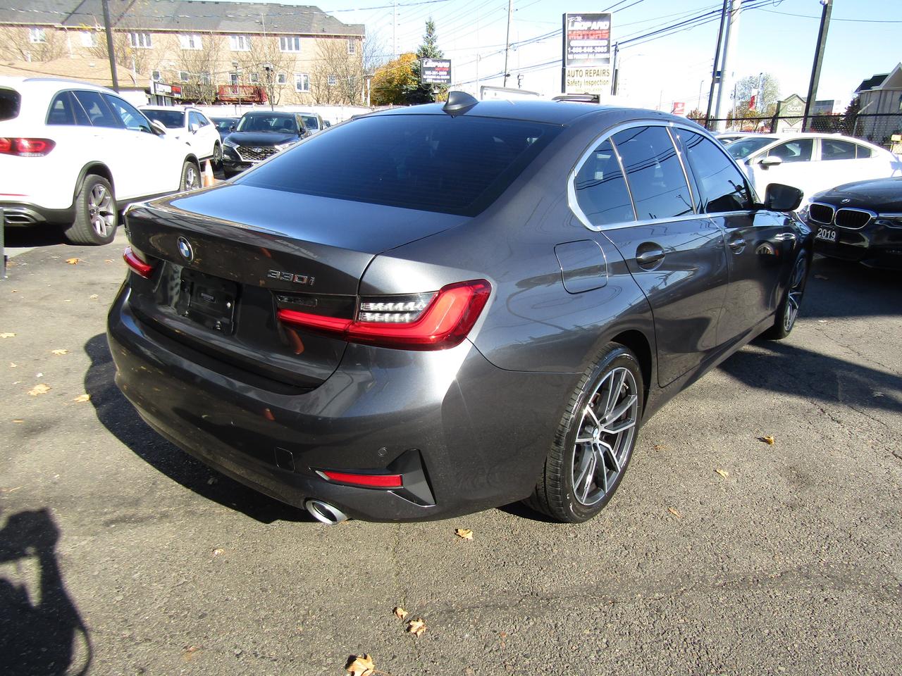 2019 BMW 3-Series 330i, xDrive, Navi, Sunroof, Camera, Leather, Memory, *Certified* Photo