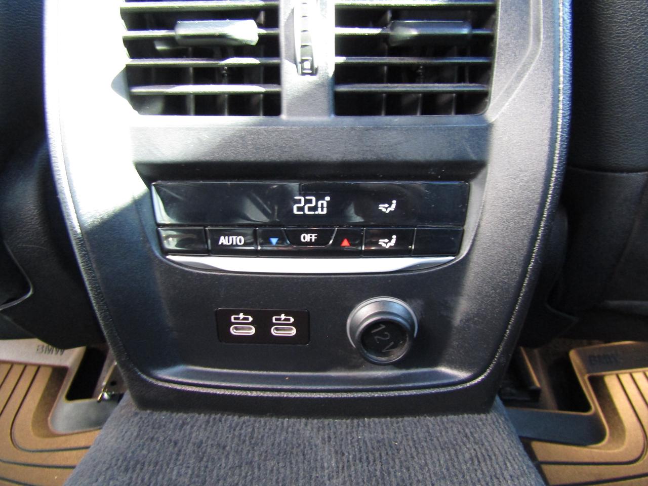 2019 BMW 3-Series 330i, xDrive, Navi, Sunroof, Camera, Leather, Memory, *Certified* Photo