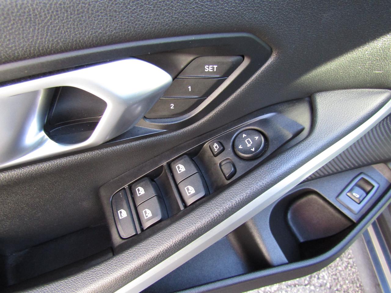 2019 BMW 3 Series 330i, xDrive, Navi, Sunroof, Camera, Leather, Memory, *Certified* Photo