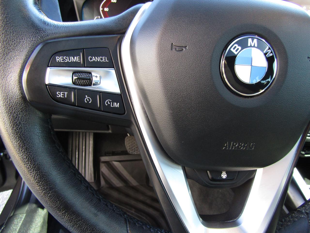 2019 BMW 3 Series 330i, xDrive, Navi, Sunroof, Camera, Leather, Memory, *Certified* Photo