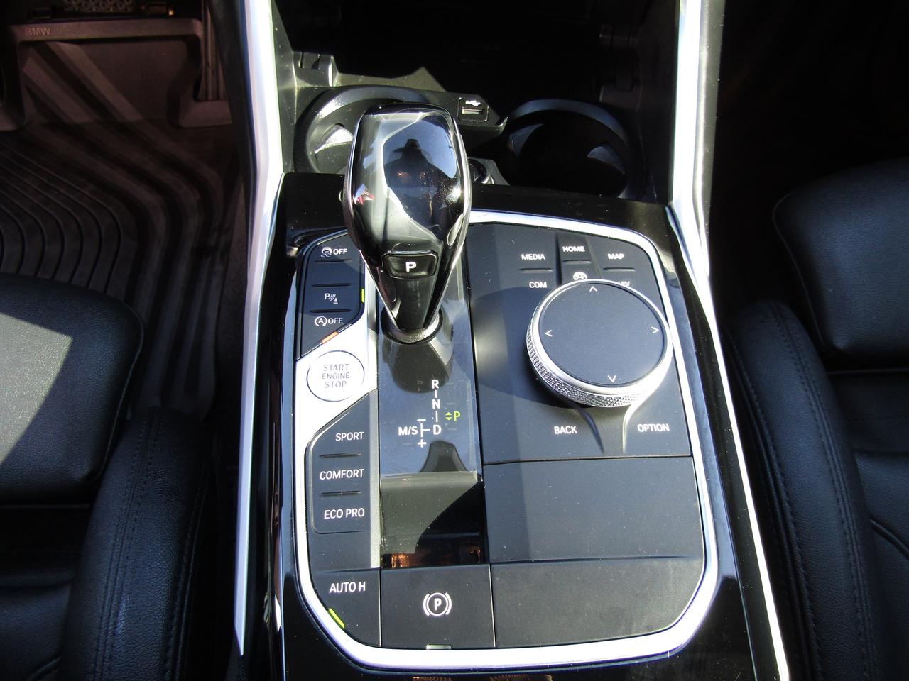 2019 BMW 3-Series 330i, xDrive, Navi, Sunroof, Camera, Leather, Memory, *Certified* Photo