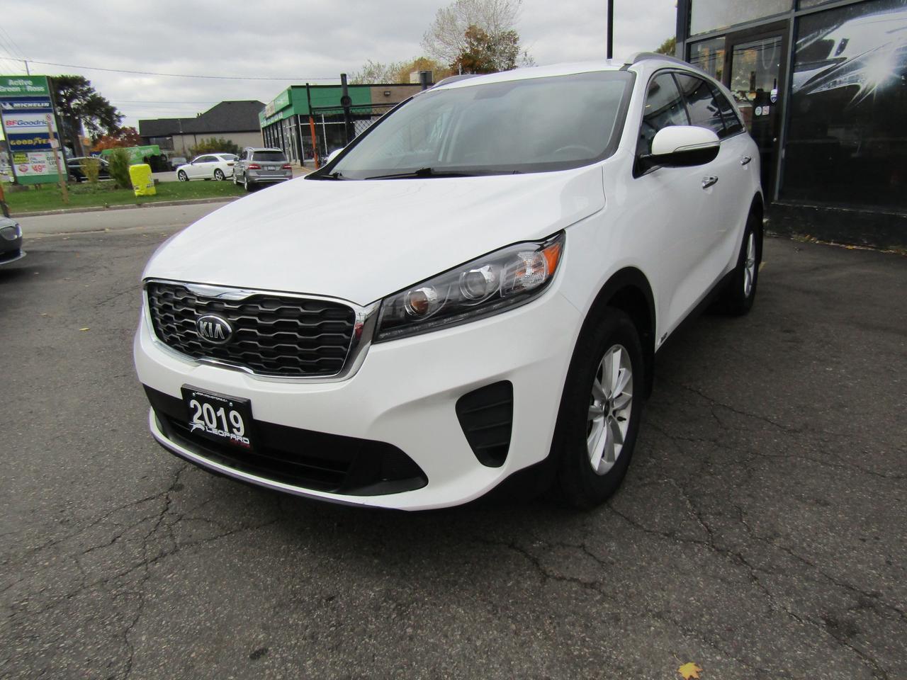 2019 Kia Sorento LX, AWD, Camera, Push To Start, Bluetooth, Alloy, *Certified* Photo