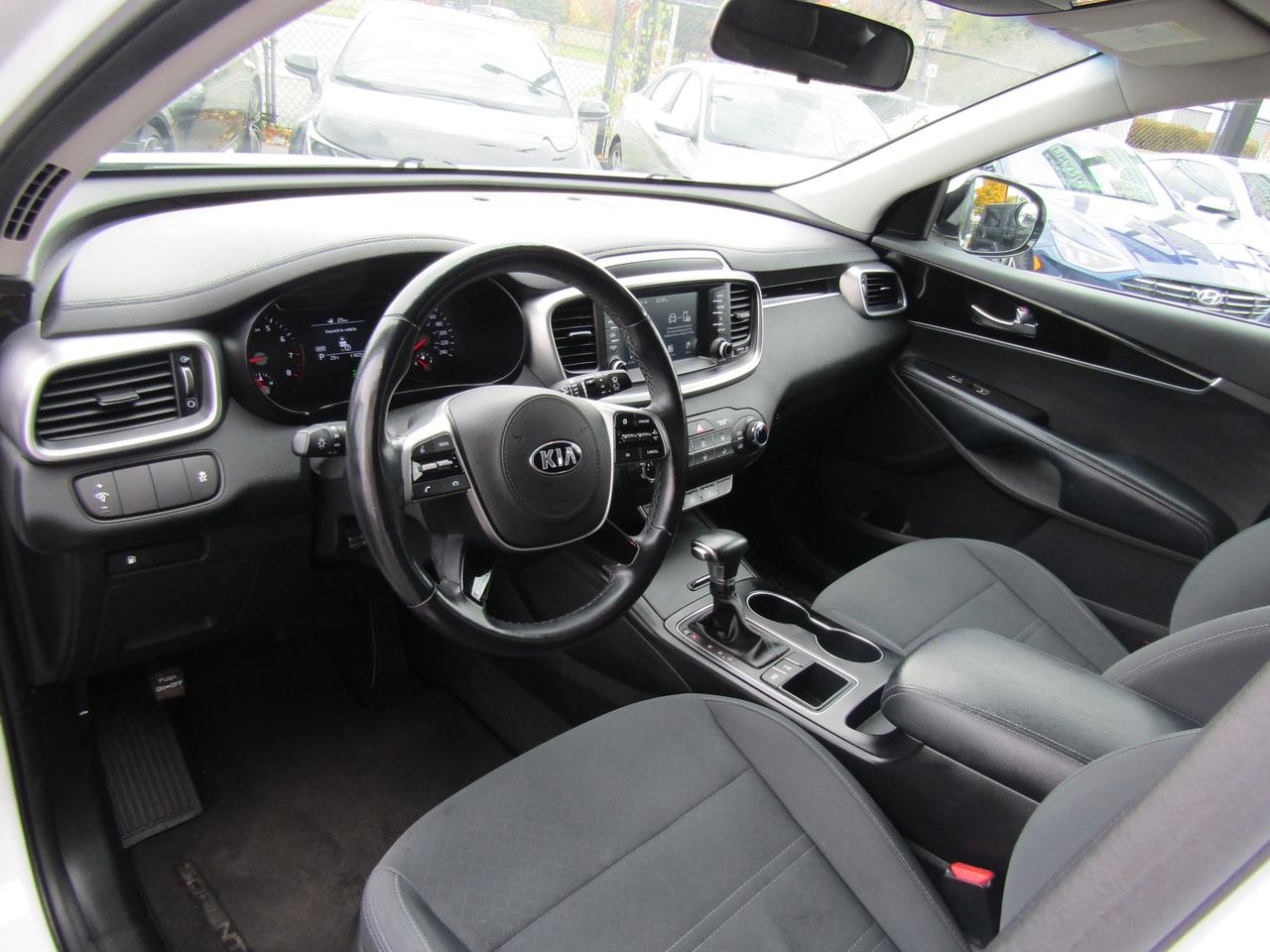 2019 Kia Sorento LX, AWD, Camera, Push To Start, Bluetooth, Alloy, *Certified* Photo