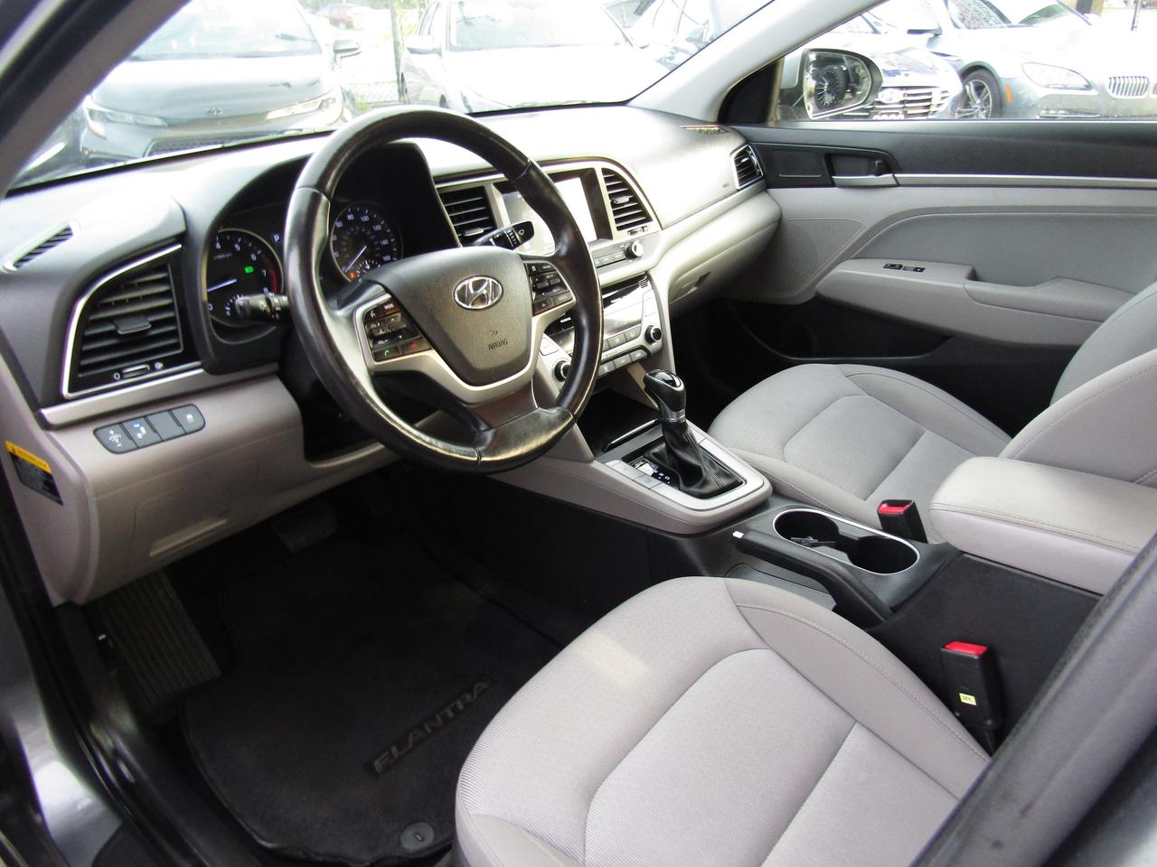 2017 Hyundai Elantra GL, Camera, Blind Spot, Alloy, Bluetooth, *Certified* Photo