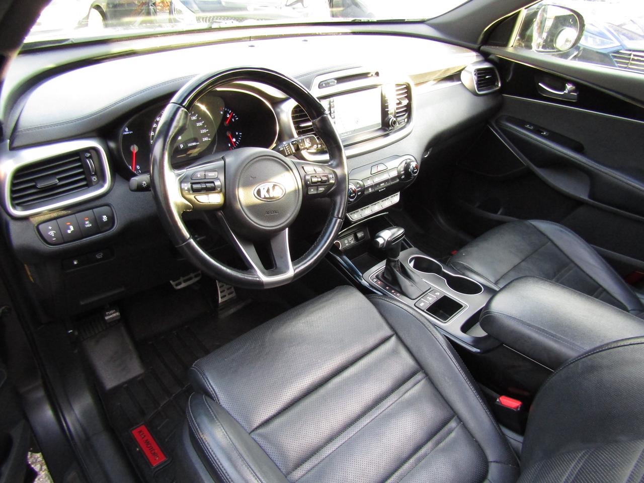 2017 Kia Sorento SX, Navi, AWD, Pano, Camera, Blind Spot, Leather, Alloy, *Certified* Photo