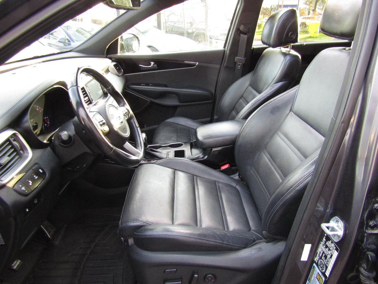 2017 Kia Sorento SX, Navi, AWD, Pano, Camera, Blind Spot, Leather, Alloy, *Certified* Photo