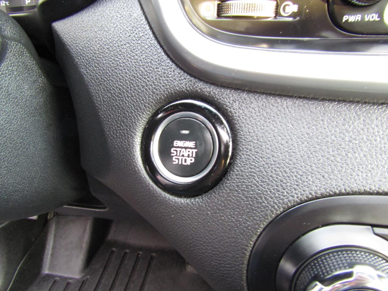 2017 Kia Sorento SX, Navi, AWD, Pano, Camera, Blind Spot, Leather, Alloy, *Certified* Photo