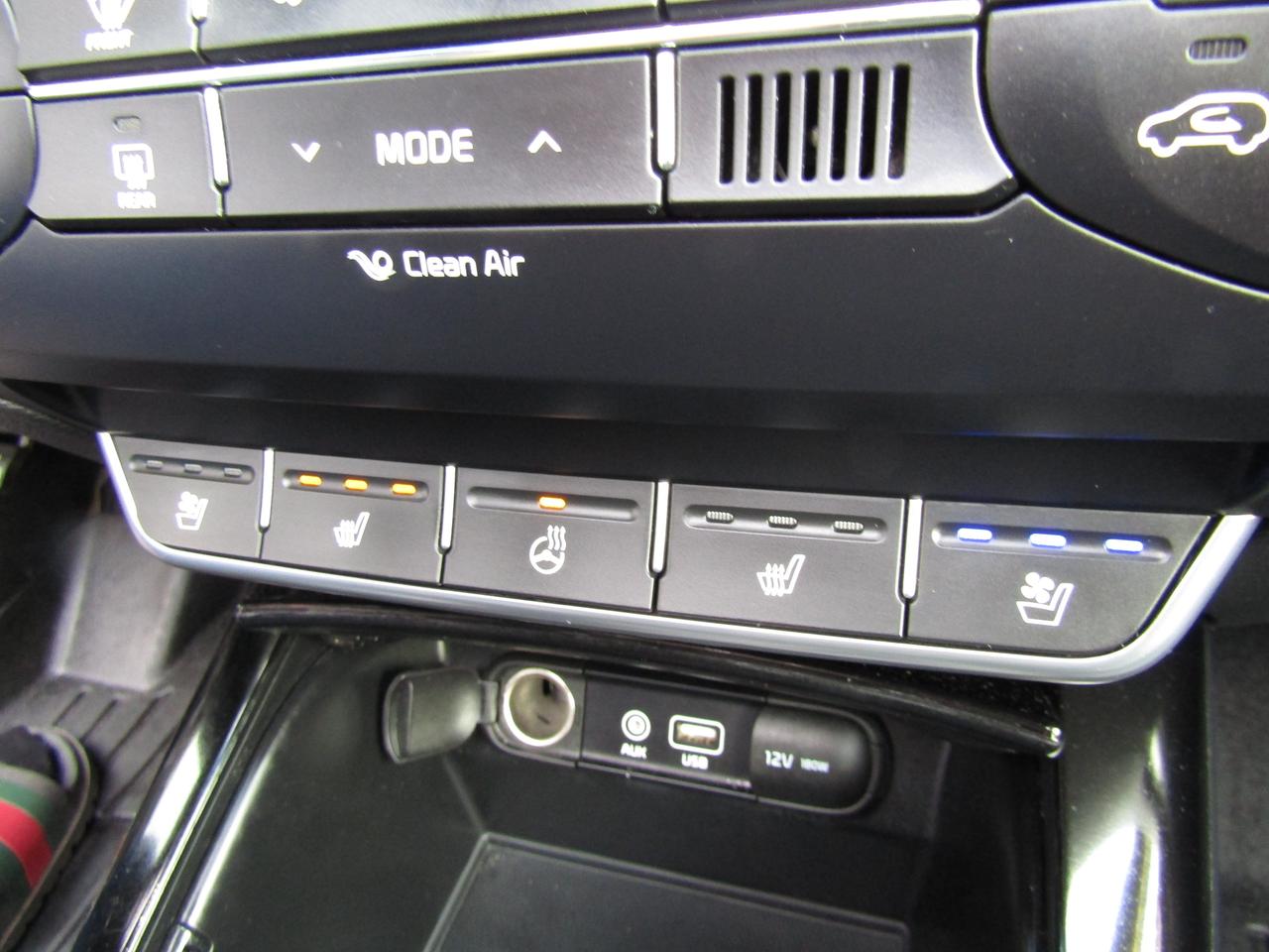 2017 Kia Sorento SX, Navi, AWD, Pano, Camera, Blind Spot, Leather, Alloy, *Certified* Photo