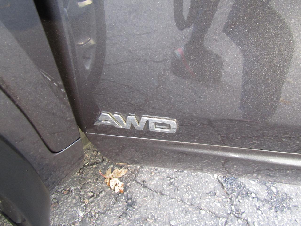 2017 Kia Sorento SX, Navi, AWD, Pano, Camera, Blind Spot, Leather, Alloy, *Certified* Photo