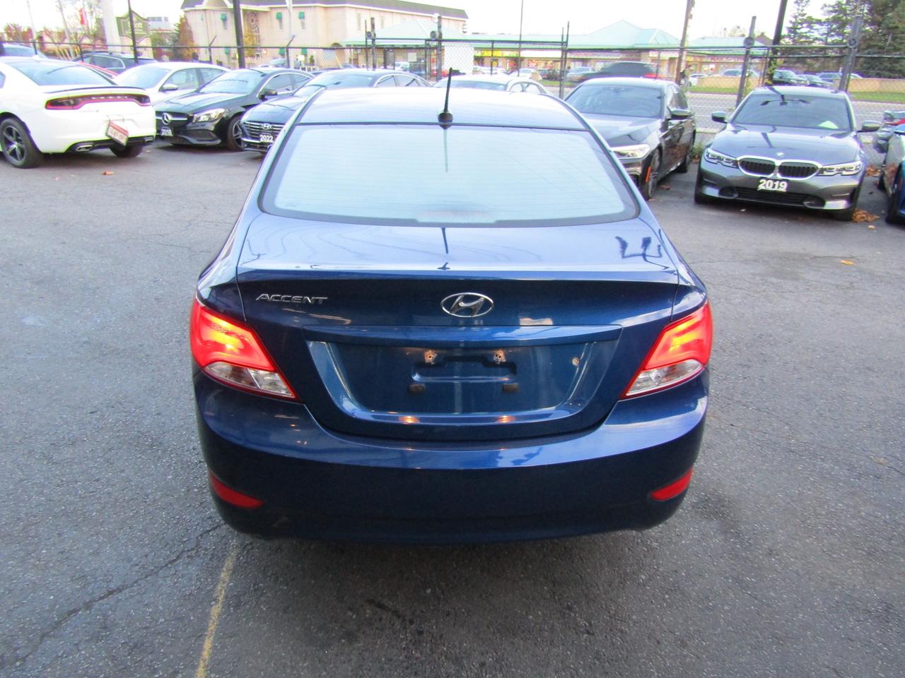 2017 Hyundai Accent SE, Sunroof, Bluetooth, Heated Seats, *Certified* Photo