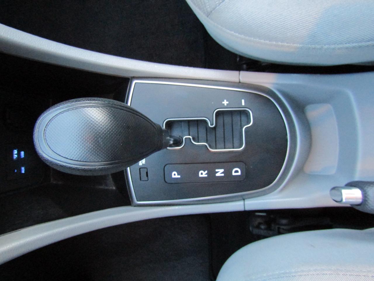 2017 Hyundai Accent SE, Sunroof, Bluetooth, Heated Seats, *Certified* Photo