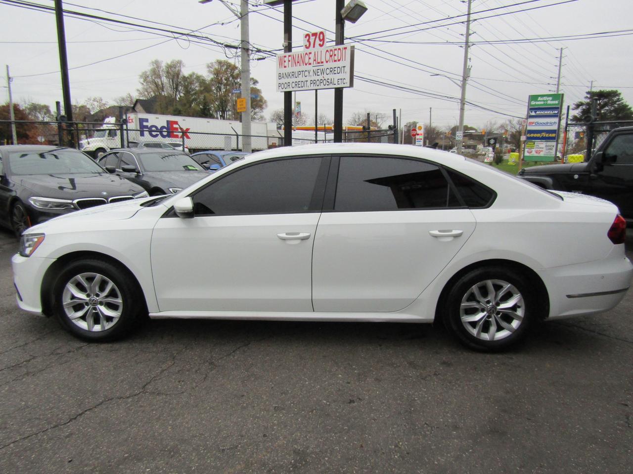 2018 Volkswagen Passat S, Heated Seats, Keyless, Camera, Bluetooth, *Certified* Photo3