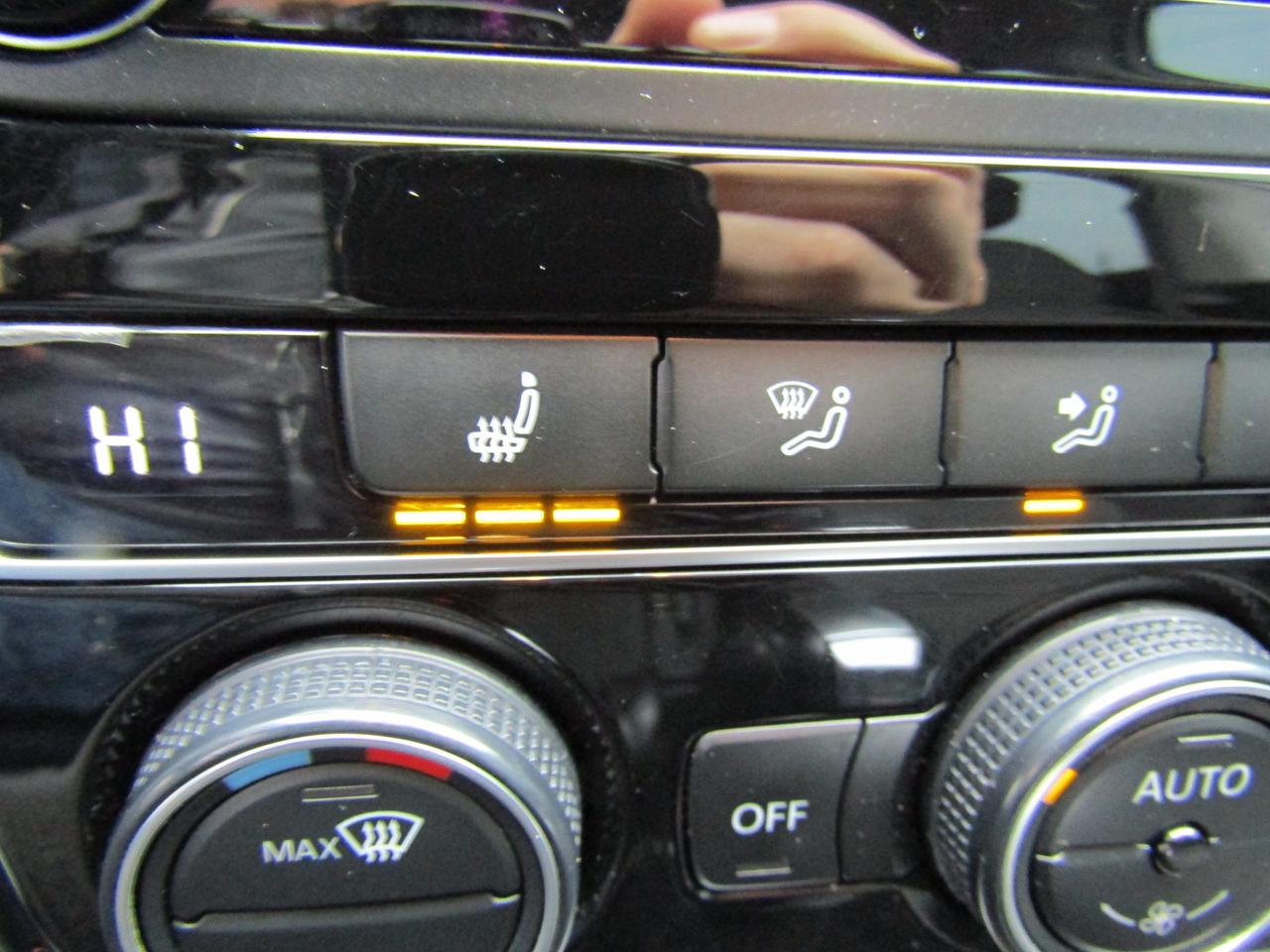 2018 Volkswagen Passat S, Heated Seats, Keyless, Camera, Bluetooth, *Certified* Photo