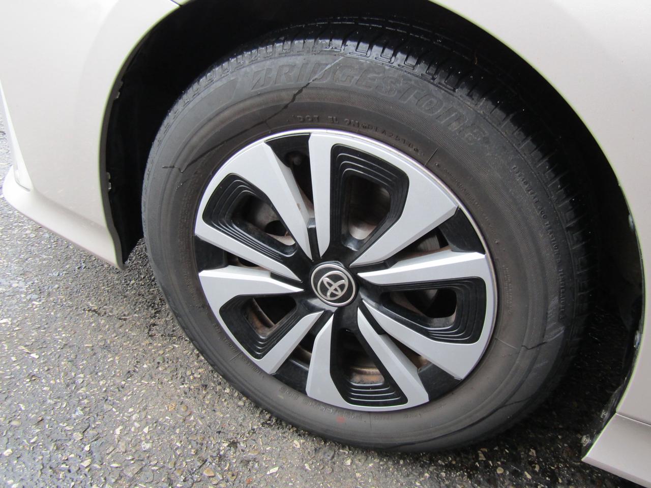 2018 Toyota Prius Prime LE, Hybrid, Lanes Asst, Heated Steering, Camera, Heated Seats, *Certified* Photo