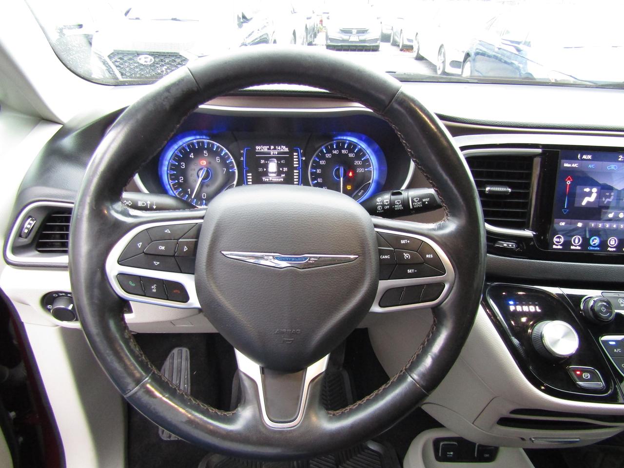 2019 Chrysler Pacifica Touring, 7 Pass, Navi, Camera, DVD, Blind Spot, *Certified* Photo