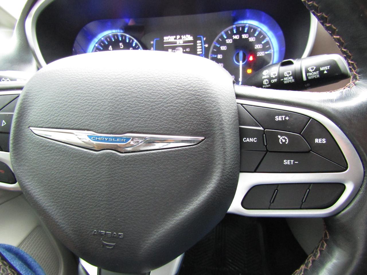 2019 Chrysler Pacifica Touring, 7 Pass, Navi, Camera, DVD, Blind Spot, *Certified* Photo