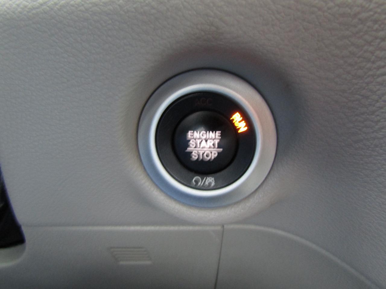 2019 Chrysler Pacifica Touring, 7 Pass, Navi, Camera, DVD, Blind Spot, *Certified* Photo