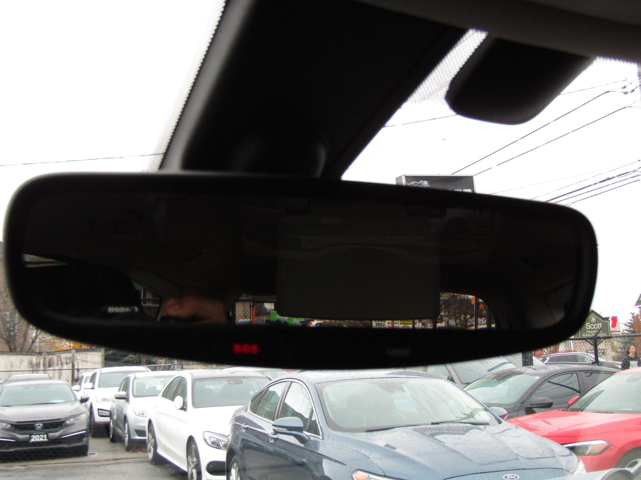 2019 Chrysler Pacifica Touring, 7 Pass, Navi, Camera, DVD, Blind Spot, *Certified* Photo