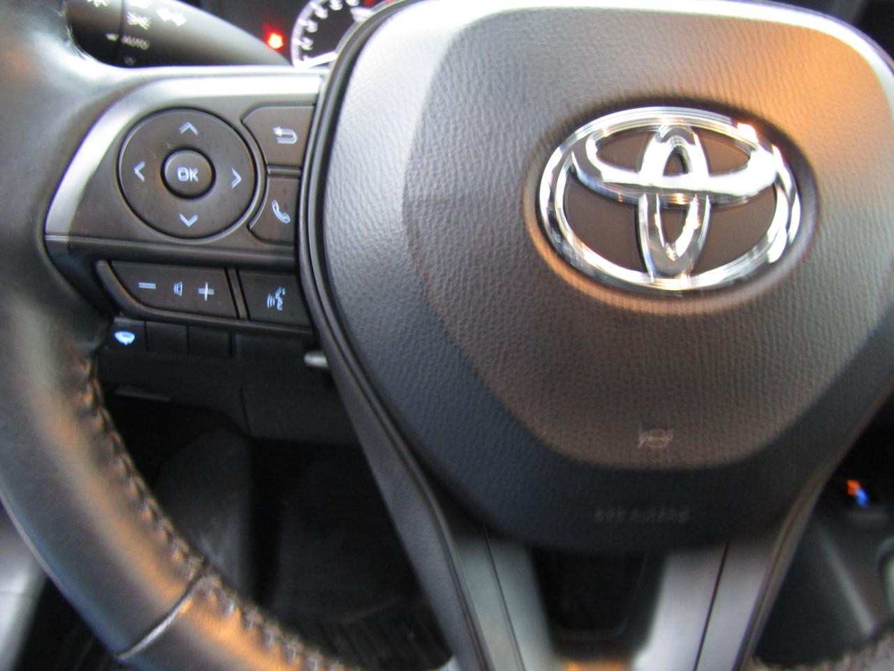 2020 Toyota Corolla LE Upgraded, Blind Spot, Lane Assist, Camera, Bluetooth, *Certified* Photo