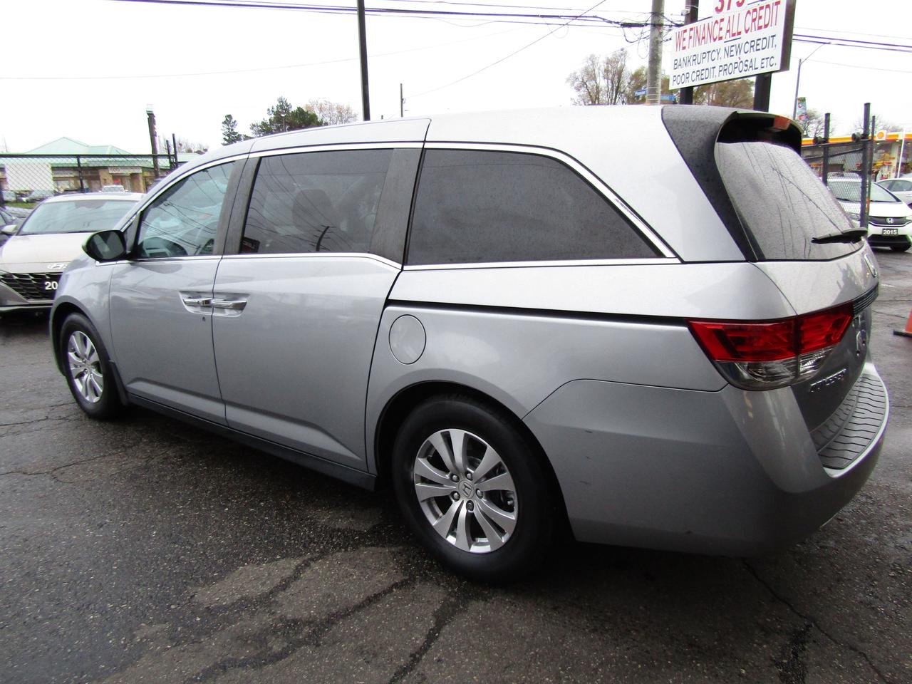 2016 Honda Odyssey EX, 8 Pass, Camera, DVD, Pwr Seats&Sliding Doors, *Certified* Photo4