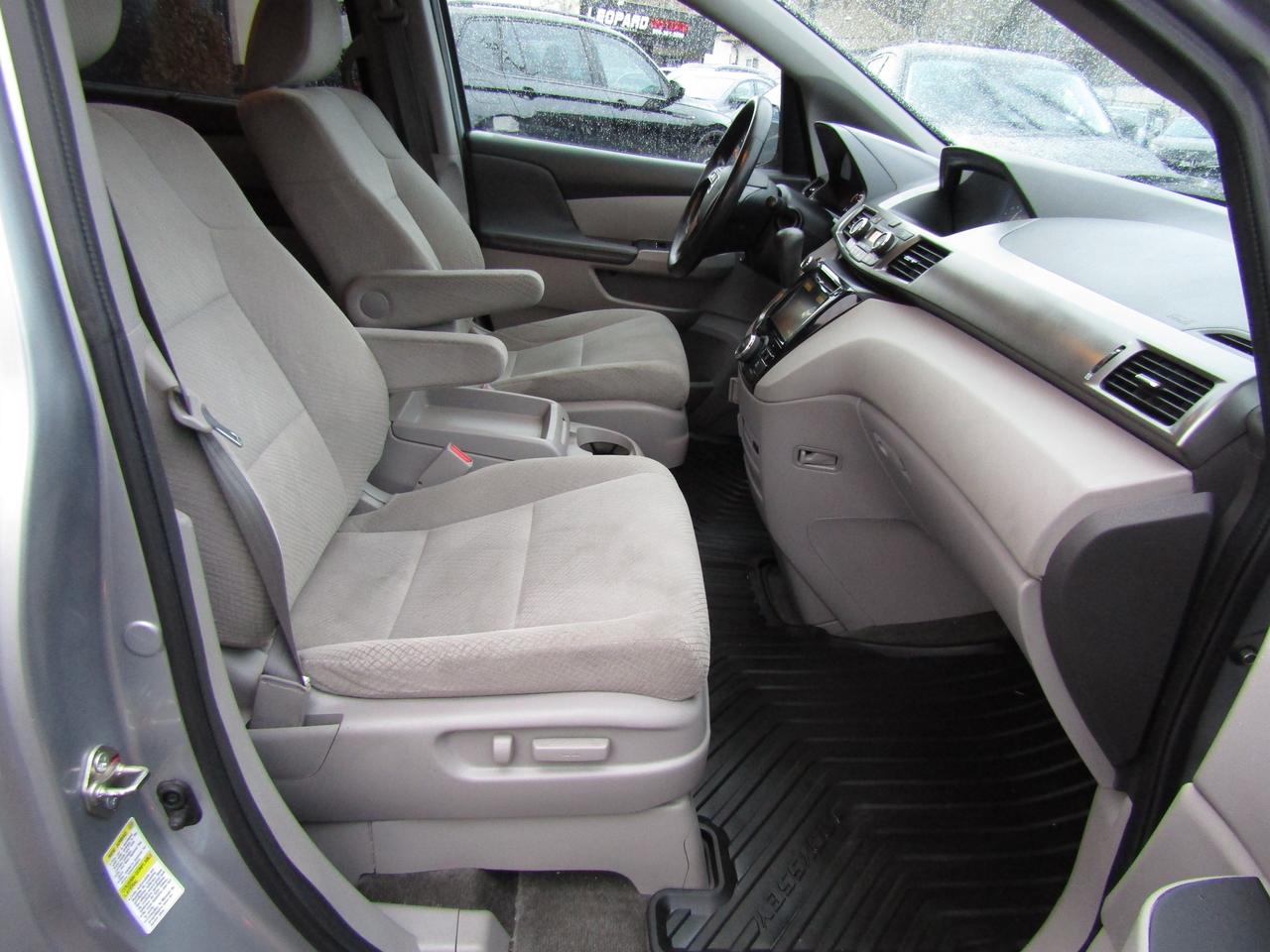 2016 Honda Odyssey EX, 8 Pass, Camera, DVD, Pwr Seats&Sliding Doors, *Certified* Photo