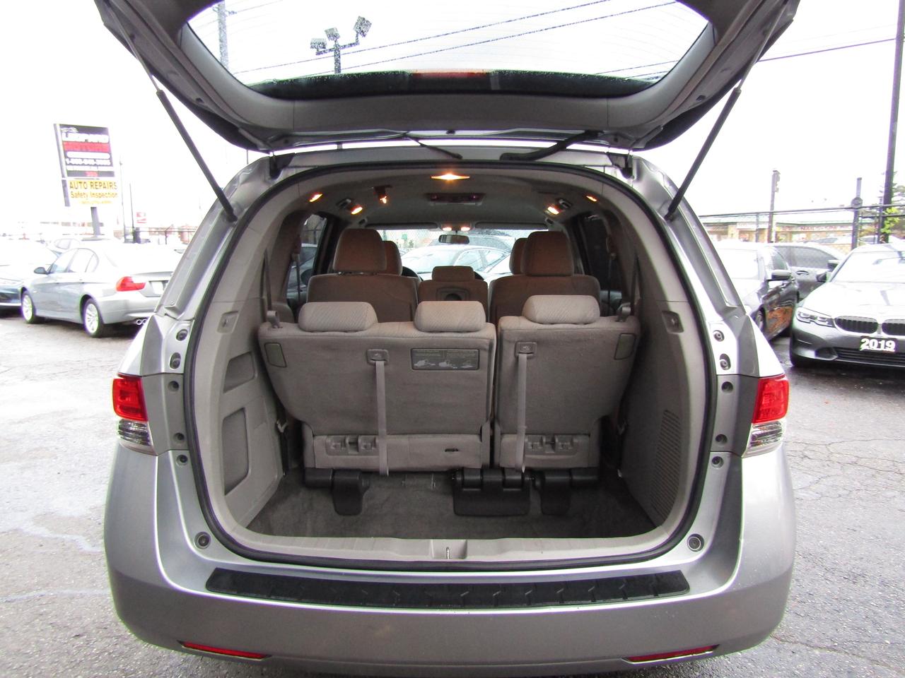 2016 Honda Odyssey EX, 8 Pass, Camera, DVD, Pwr Seats&Sliding Doors, *Certified* Photo