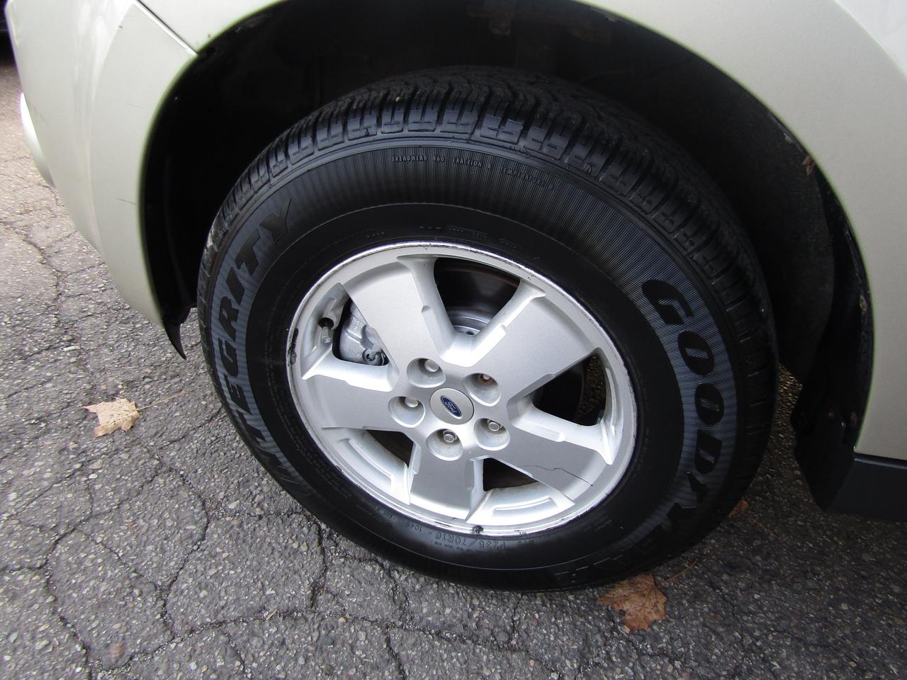 2010 Ford Escape LT, Cruise Ctrl, Automatic Trans, Alloy, *Certified* Photo